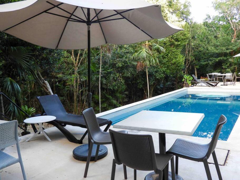 Aku-Chic Newly Furbished Condo Jungle Pool Xetna Kültér fotó